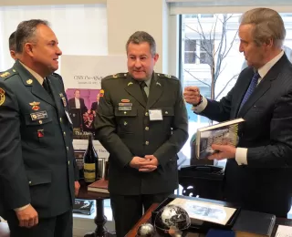 Secretary William Cohen met with Major General Yepes Bedoya, incoming Chief of the Joint Staff of the Colombian Armed Forces, in Washington, DC.