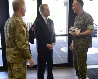 Secretary William Cohen discusses the status of US Special Operations Command (USSOCOM) with the Chairman of the Joint Chiefs, General Joe Dunford, and USSOCOM Commander General Tony Thomas.