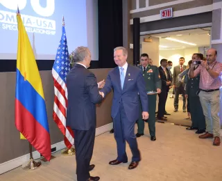 Secretary Cohen receives the Grand Cross distinction from the President of Colombia